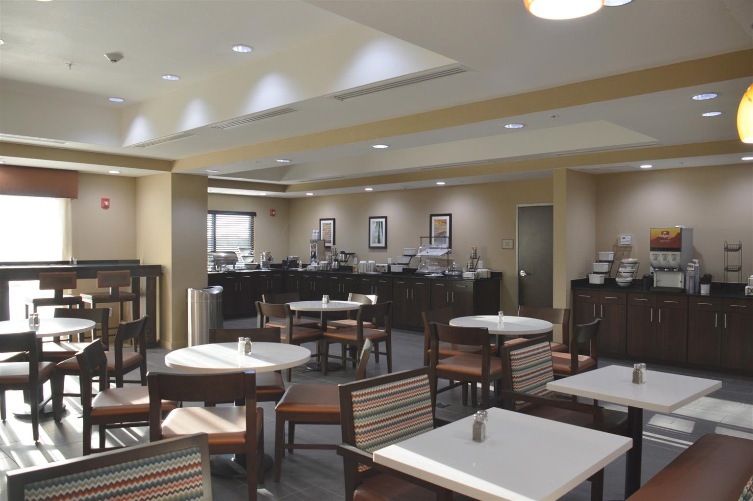 Best Western Plus Elmendorf Hotel San Antonio Hotel Luaran gambar